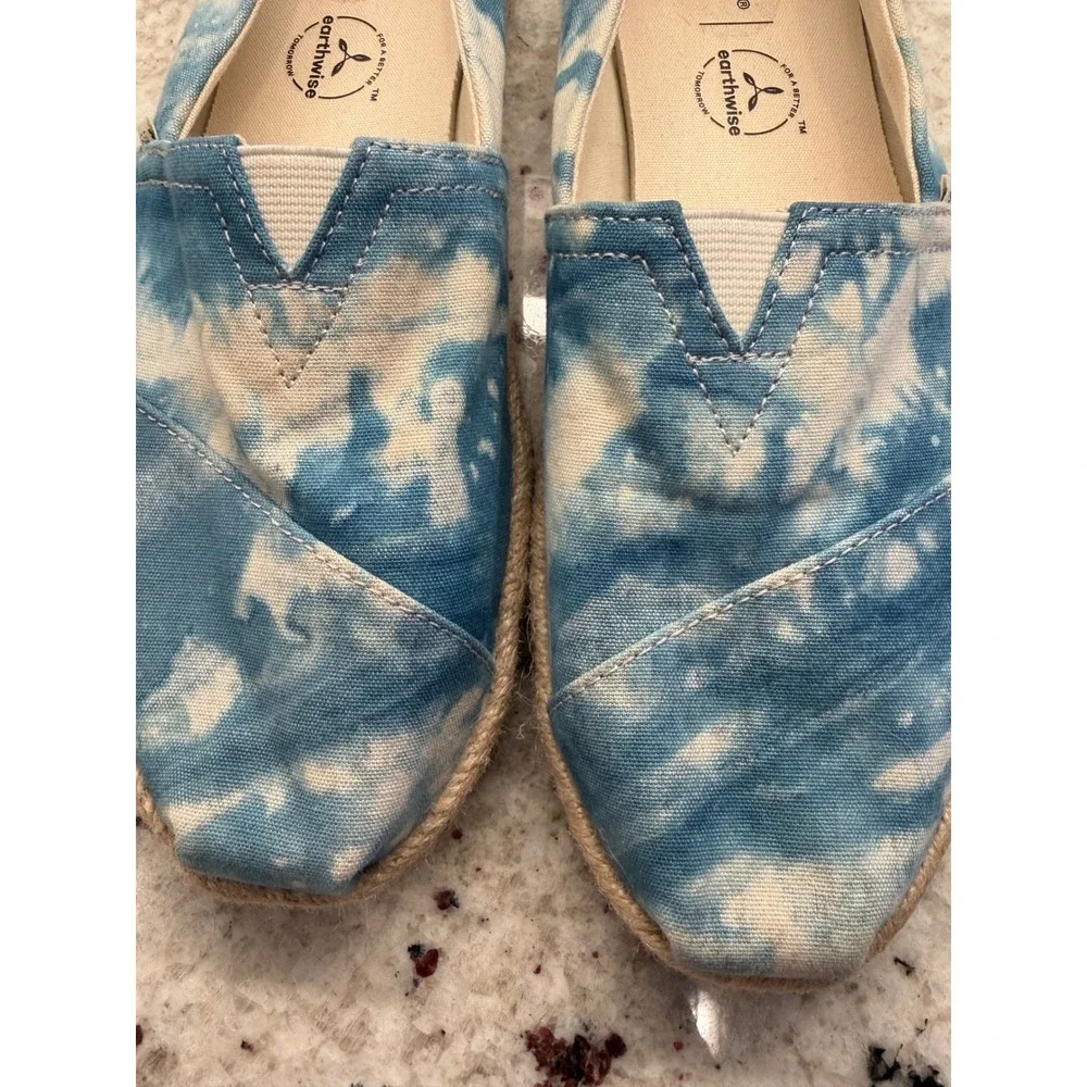 TOMS Tie Dye Espadrille Flats Blue White‎ W7.5
